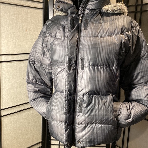 Columbia size M womens plaid puffer coat - Picture 6 of 14
